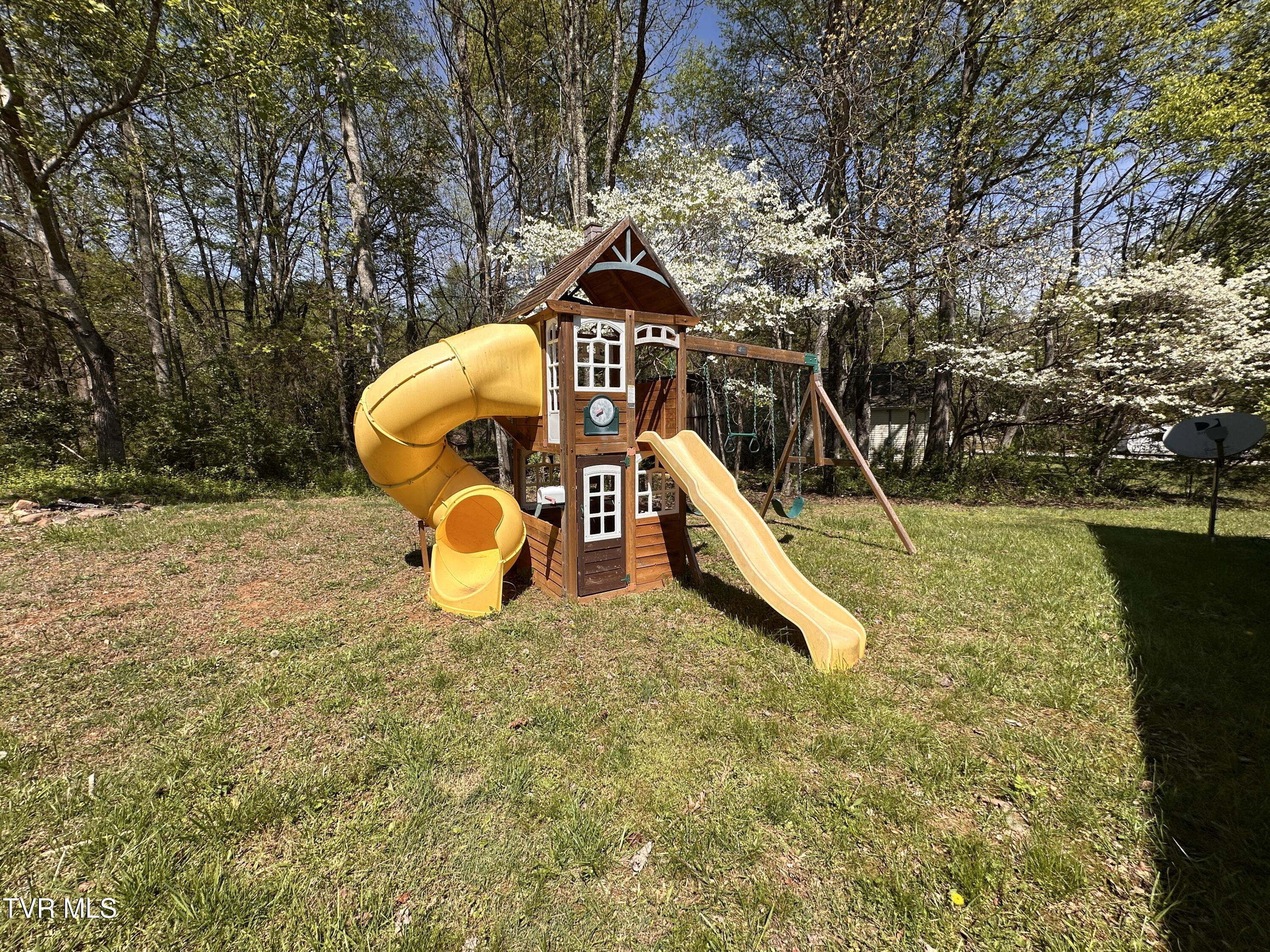 160 Keller Road Afton, TN 37616 - Photo 37 of 41 20260410_162432659_iOS