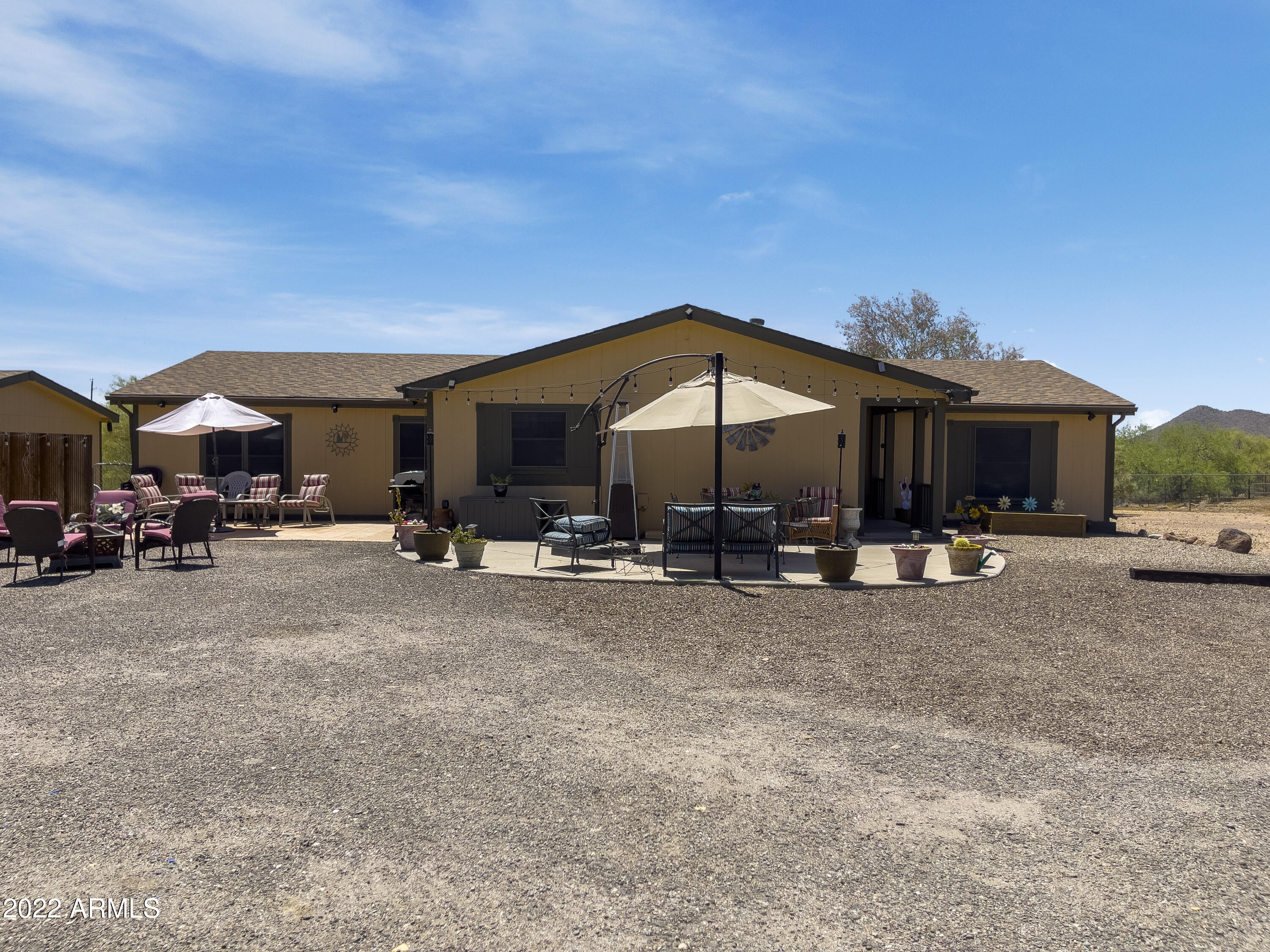 42016 North New River Road Phoenix, AZ 85086 - Photo 3 of 41 Great Outdoor Entertaining Spaces