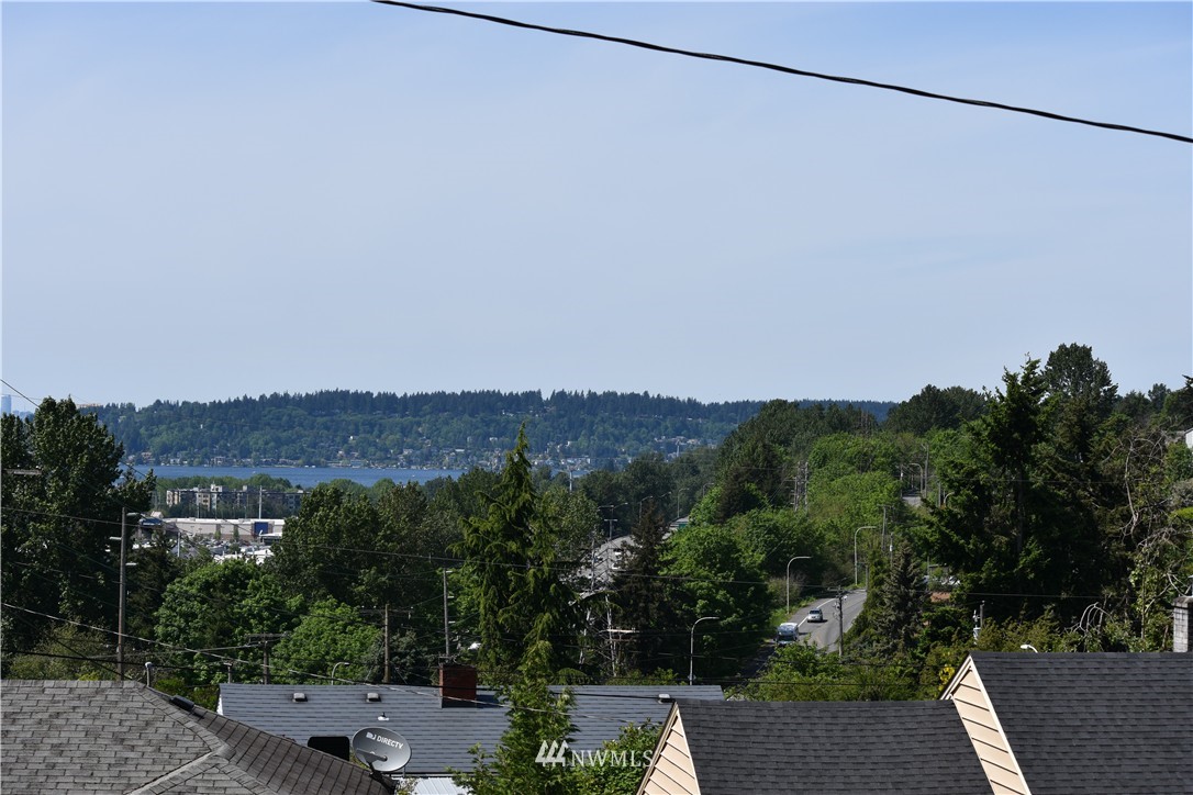 424 Windsor Way Northeast Renton, WA 98056 - Photo 7 of 21