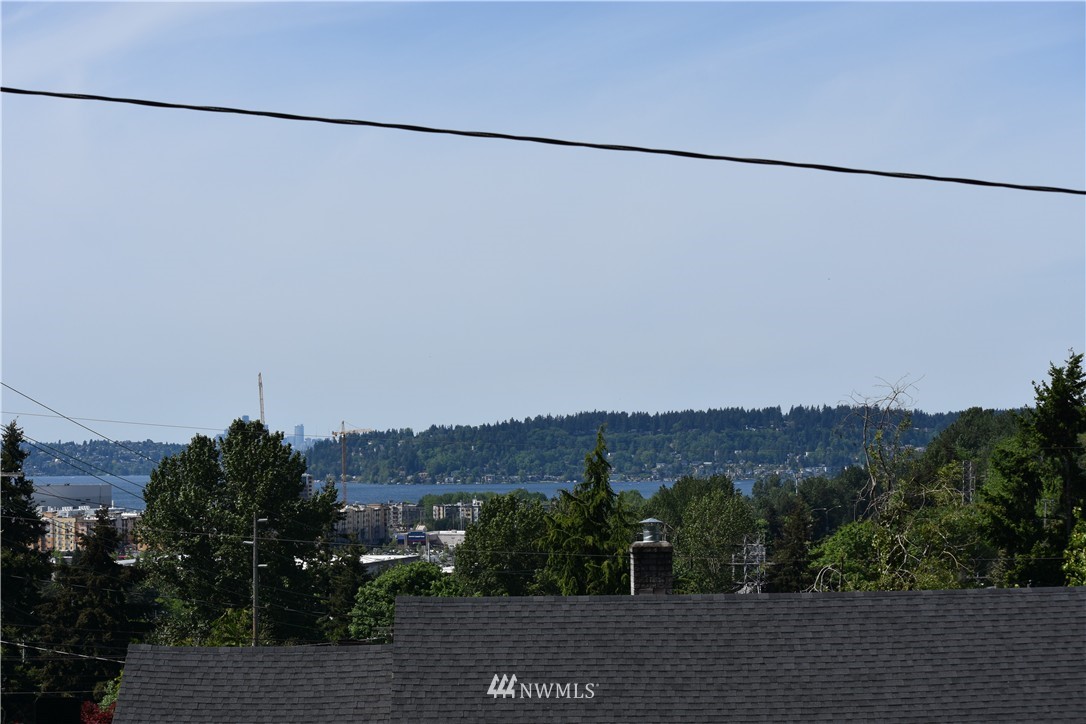 424 Windsor Way Northeast Renton, WA 98056 - Photo 8 of 21