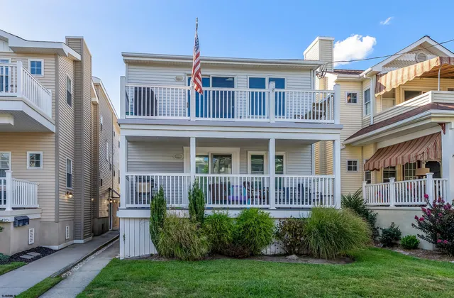 $775,000 | 418 Asbury Avenue, Unit 2, Ocean City, NJ 08226