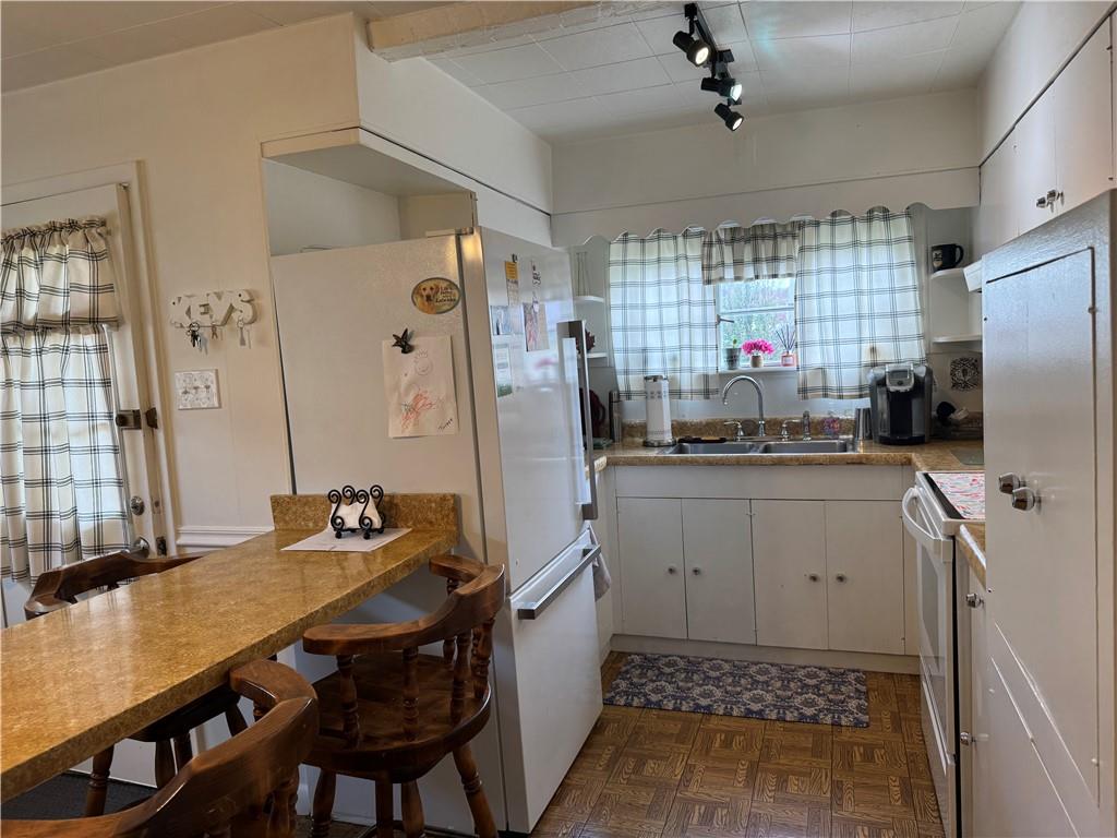 200 Wayne Street Roscoe, PA 15477 - Photo 11 of 49