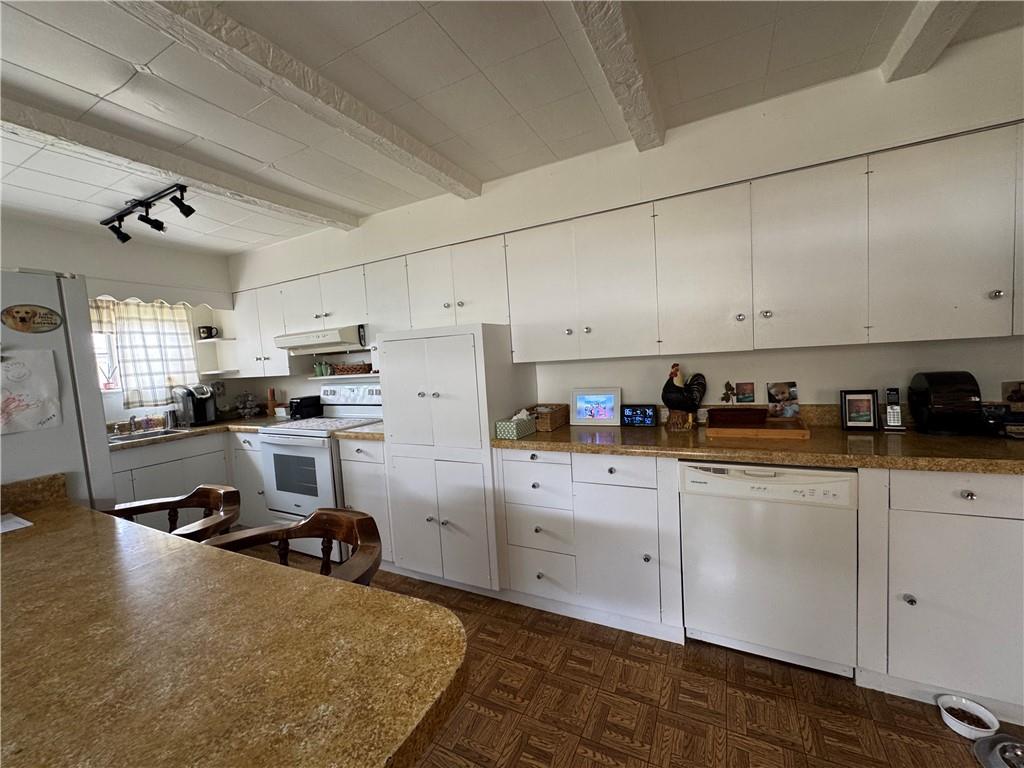 200 Wayne Street Roscoe, PA 15477 - Photo 16 of 49