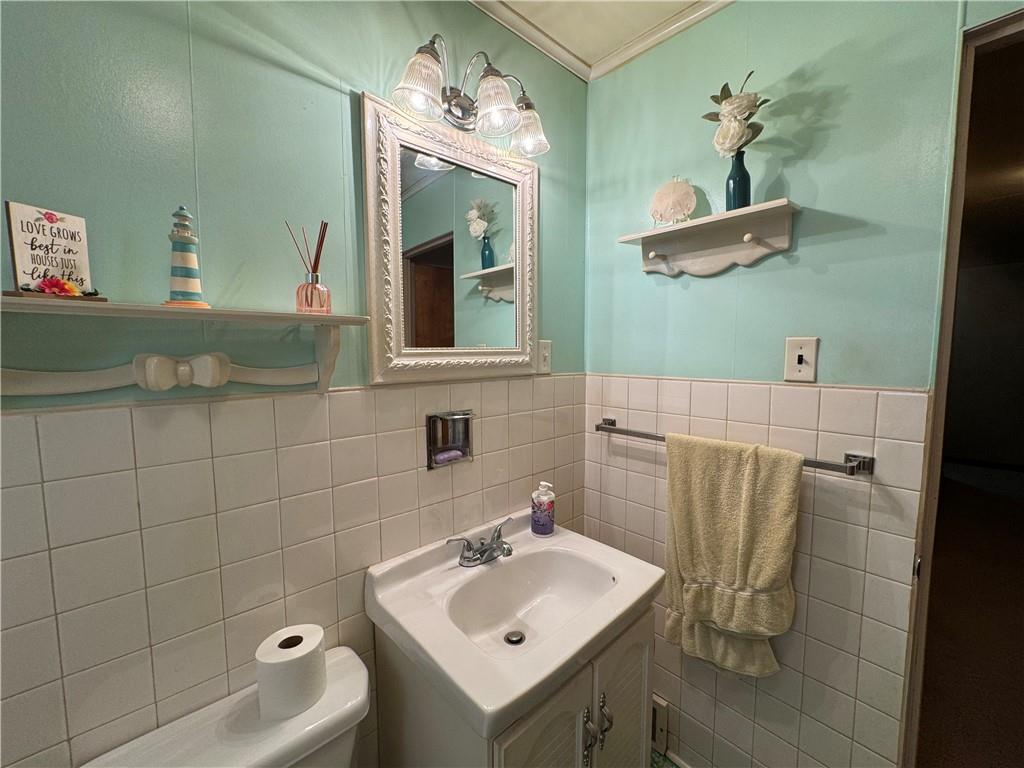 200 Wayne Street Roscoe, PA 15477 - Photo 44 of 49