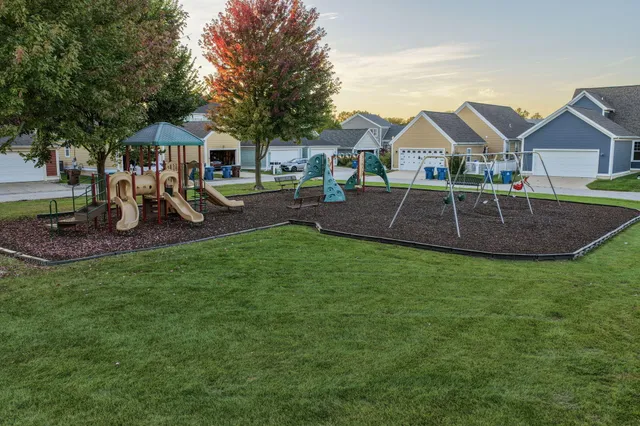 $309,000 | 1181 Harbor Way, Chesterton, IN 46304