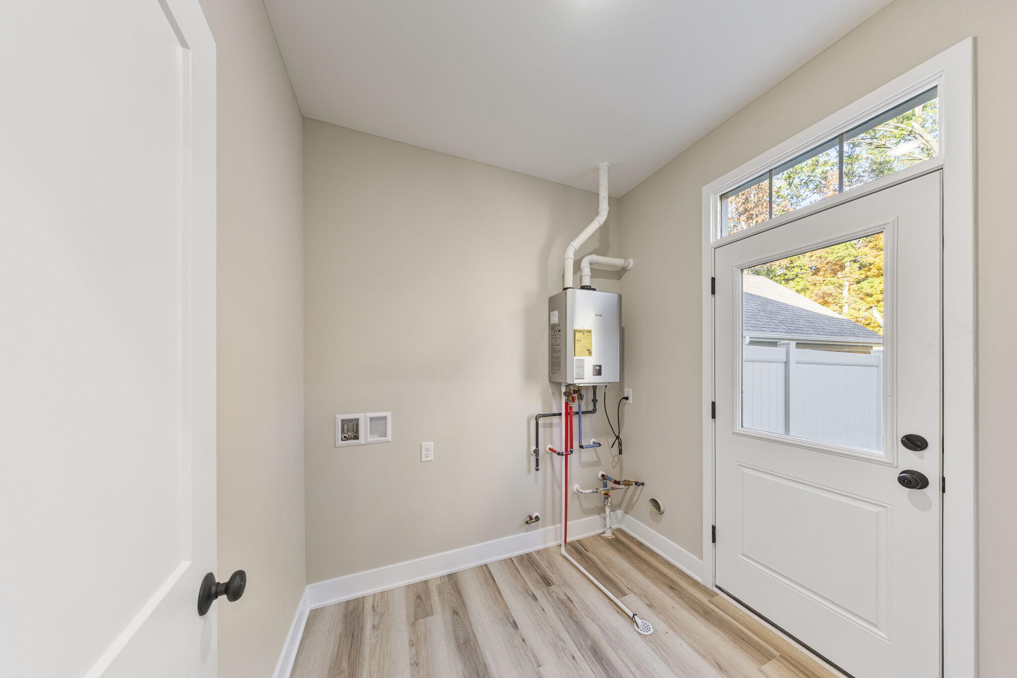 1181 Harbor Way Chesterton, IN 46304 - Photo 10 of 21 2048x1366