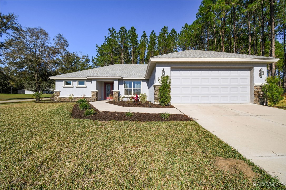 65 East Boston Street Hernando, FL 34442 - Photo 1 of 100