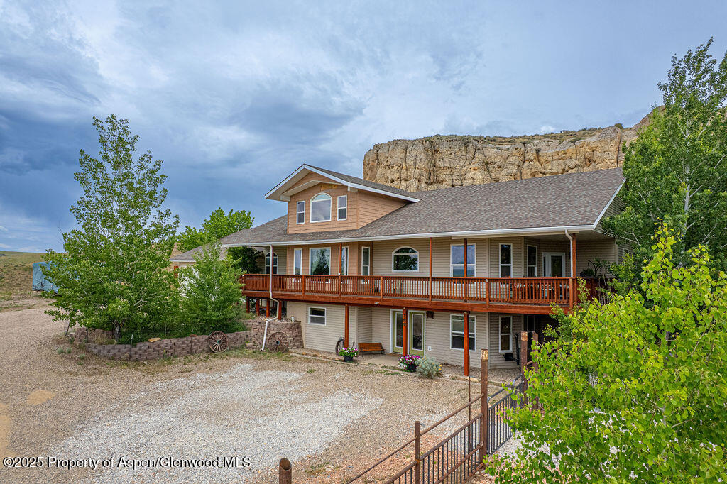 289 Lewis Lane Craig, CO 81625 - Photo 4 of 104 LewisLaneD.-01