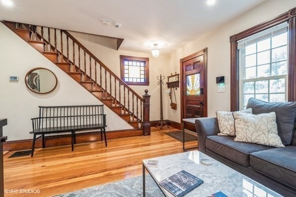 11 Allen Road Norwood, MA 02062 - Photo 3 of 38 Gallery Image 3