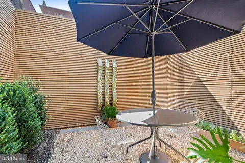 $969,000 | 1202 T Street Northwest, Unit 1, Washington, DC 20009