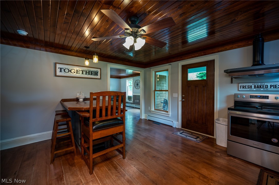 3059 Bushnell Campbell Road Fowler, OH 44418 - Photo 5 of 25 hard wood floors and tongue and groove ceiling