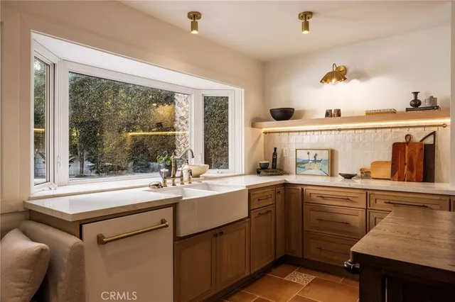 $2,199,000 | 1096 Tulare Drive, Costa Mesa, CA 92626