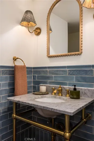 $2,199,000 | 1096 Tulare Drive, Costa Mesa, CA 92626