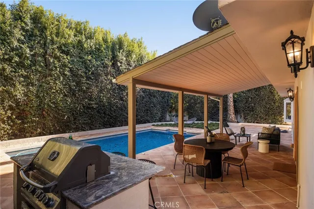 $2,199,000 | 1096 Tulare Drive, Costa Mesa, CA 92626