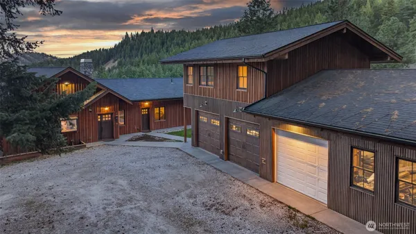 $1,600,000 | 215 Lois Lane, Leavenworth, WA 98826