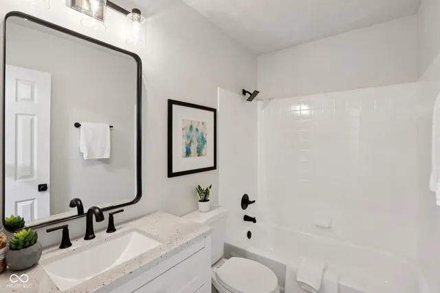 $350,000 | 8412 Pine Tree Boulevard, Indianapolis, IN 46256