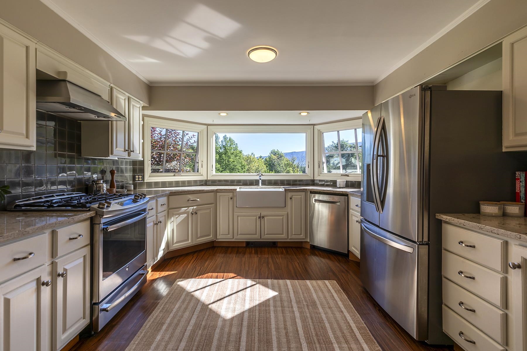 693 Longview Drive Manchester, VT 05254 - Photo 12 of 50