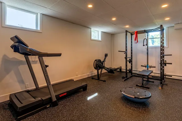 $1,200,000 | 693 Longview Drive, Manchester, VT 05254