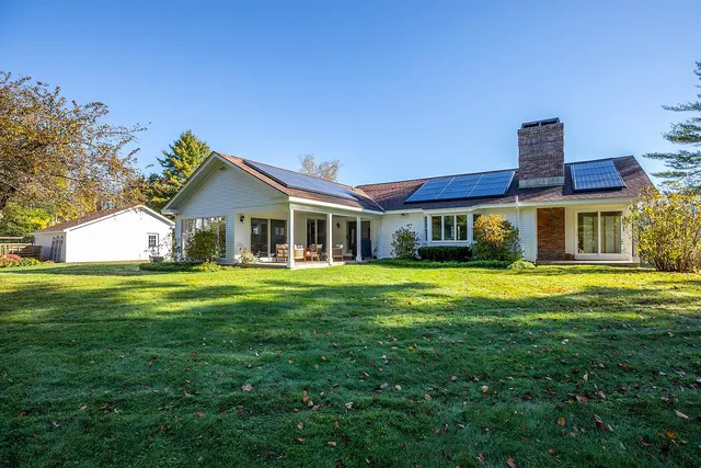 $1,200,000 | 693 Longview Drive, Manchester, VT 05254