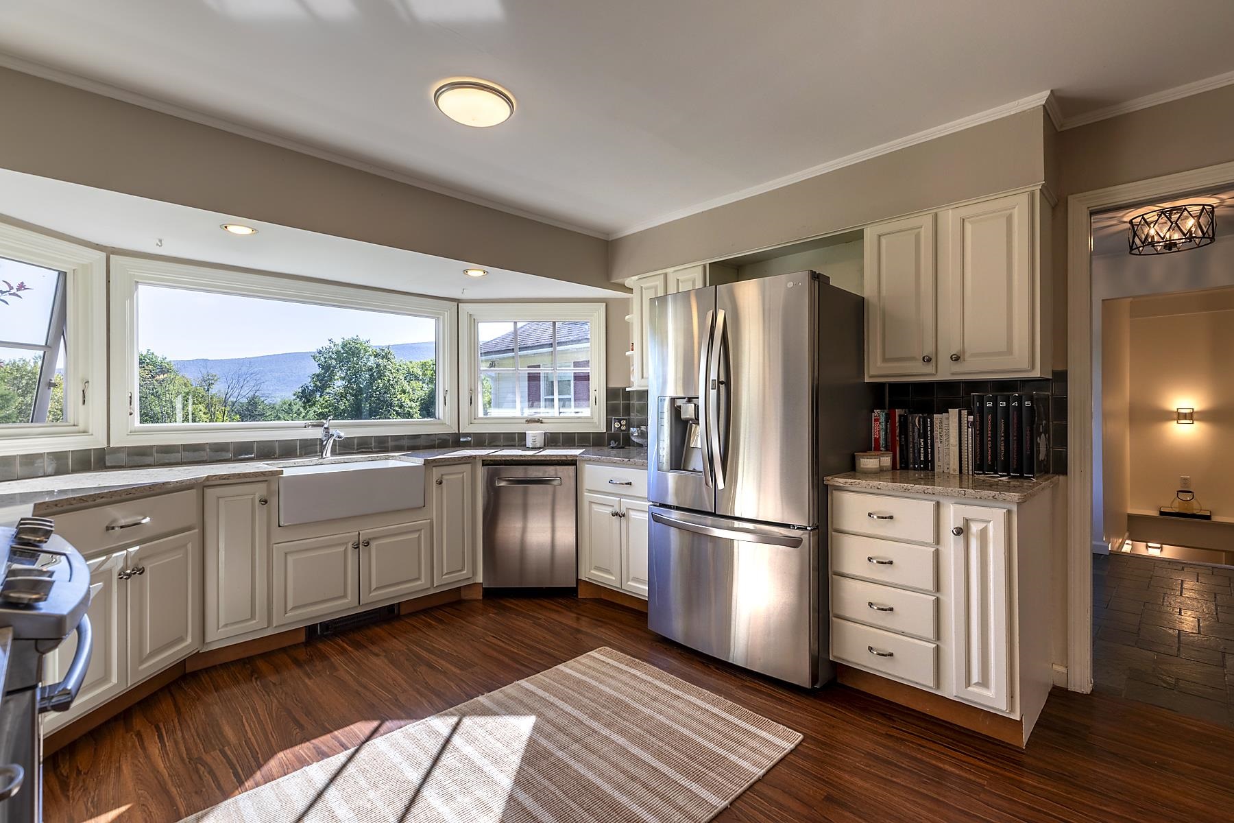 693 Longview Drive Manchester, VT 05254 - Photo 10 of 50