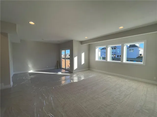 $579,500 | 15367 West 161st Street, Olathe, KS 66062