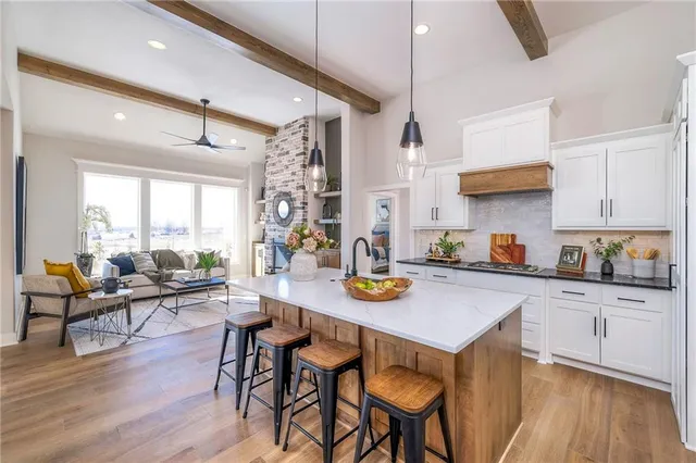 $579,500 | 15367 West 161st Street, Olathe, KS 66062