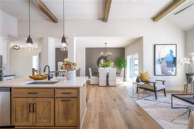 $579,500 | 15367 West 161st Street, Olathe, KS 66062