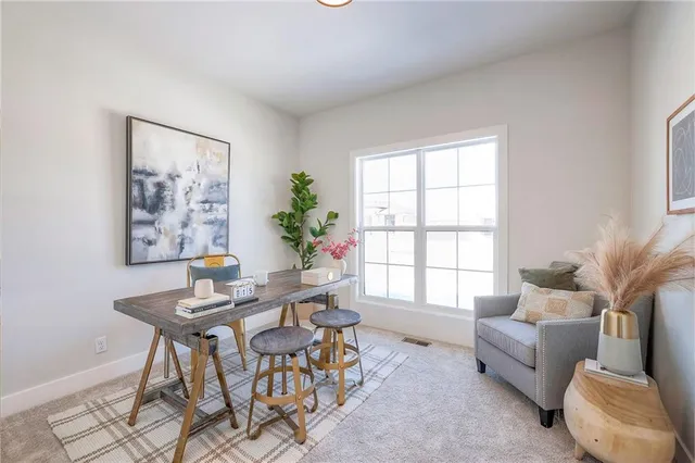 $579,500 | 15367 West 161st Street, Olathe, KS 66062