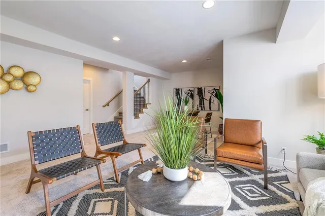 $579,500 | 15367 West 161st Street, Olathe, KS 66062