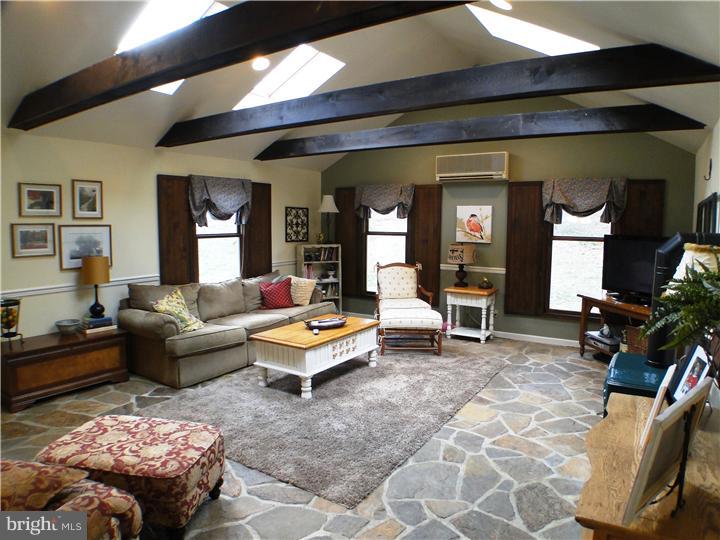 306 Ponds Edge Road West Chester, PA 19382 - Photo 9 of 23 Gallery Image 9