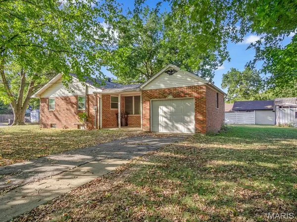 $99,000 | 410 South 3rd Street, Coulterville, IL 62237