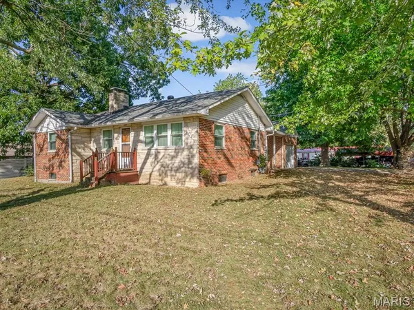 $99,000 | 410 South 3rd Street, Coulterville, IL 62237