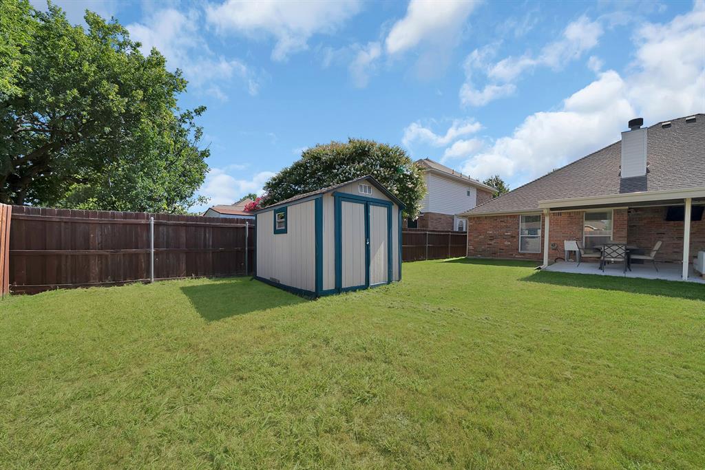4677 Vespesian Lane Grand Prairie, TX 75052 - Photo 33 of 37
