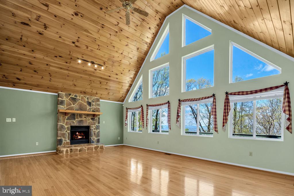 102 Salt Lick Road Front Royal, VA 22630 - Photo 14 of 50 Vaulted great room with stone gas fireplace.