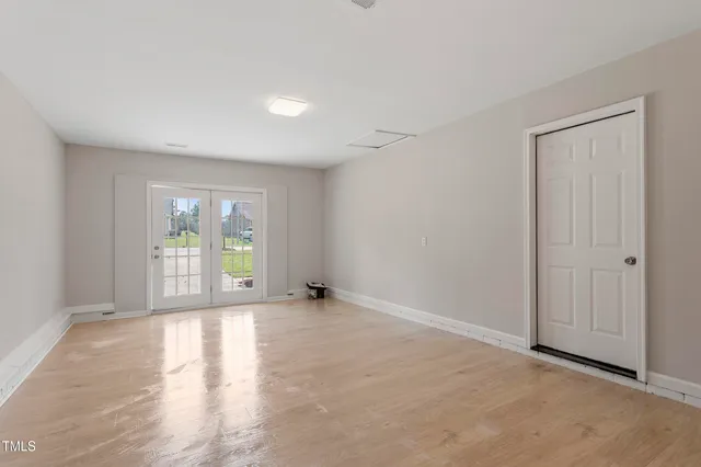 $219,800 | 4332 Falls Drive, Hope Mills, NC 28348