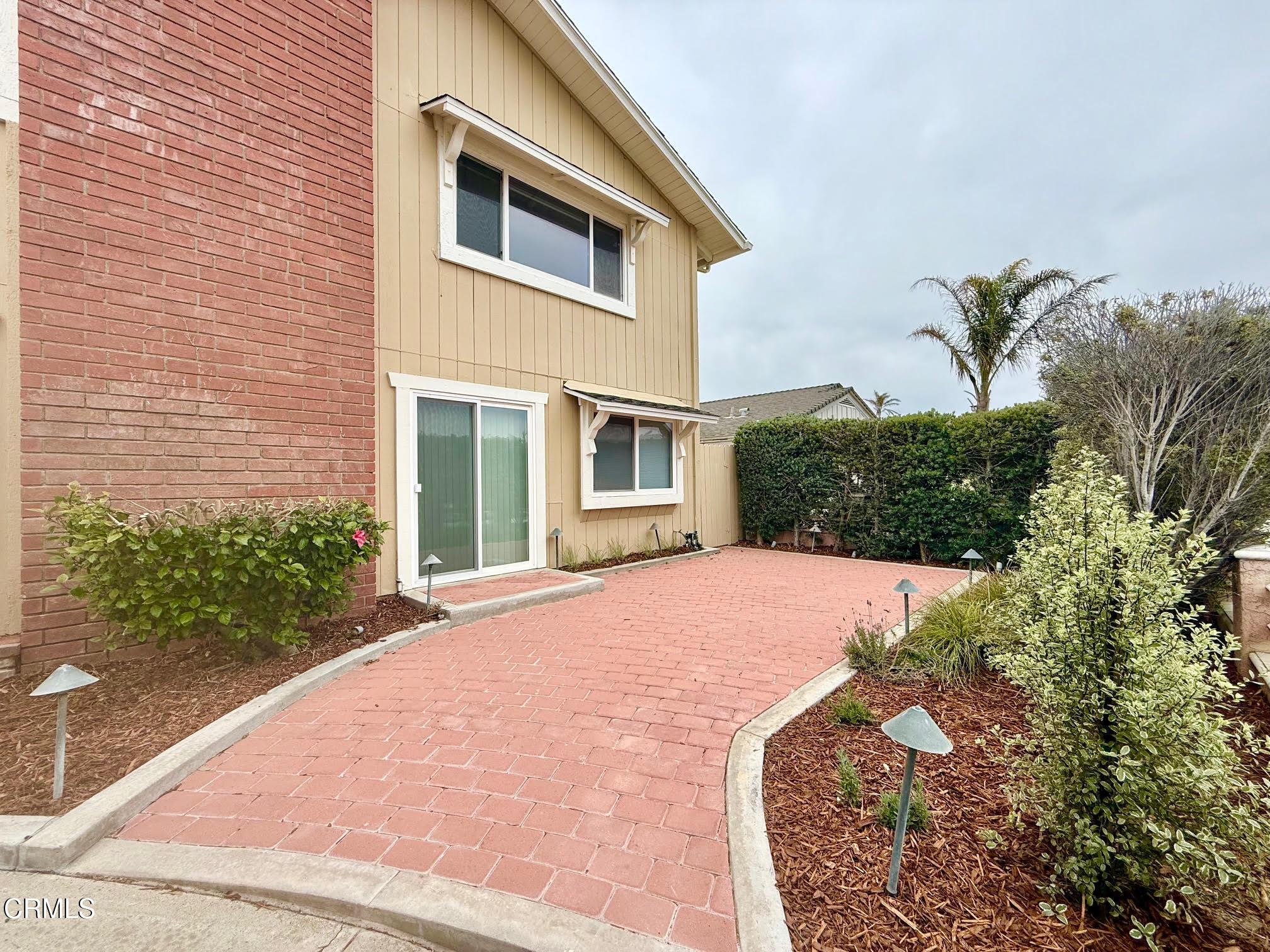 5241 Beachcomber Street Oxnard, CA 93035 - Photo 3 of 18 3