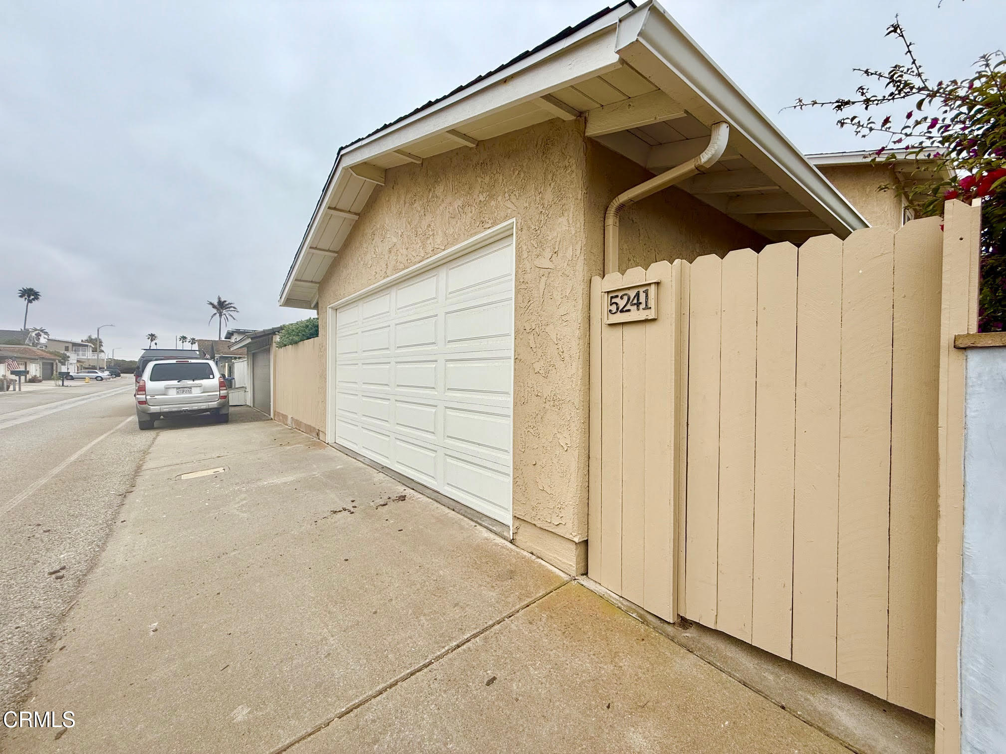 5241 Beachcomber Street Oxnard, CA 93035 - Photo 7 of 18 7