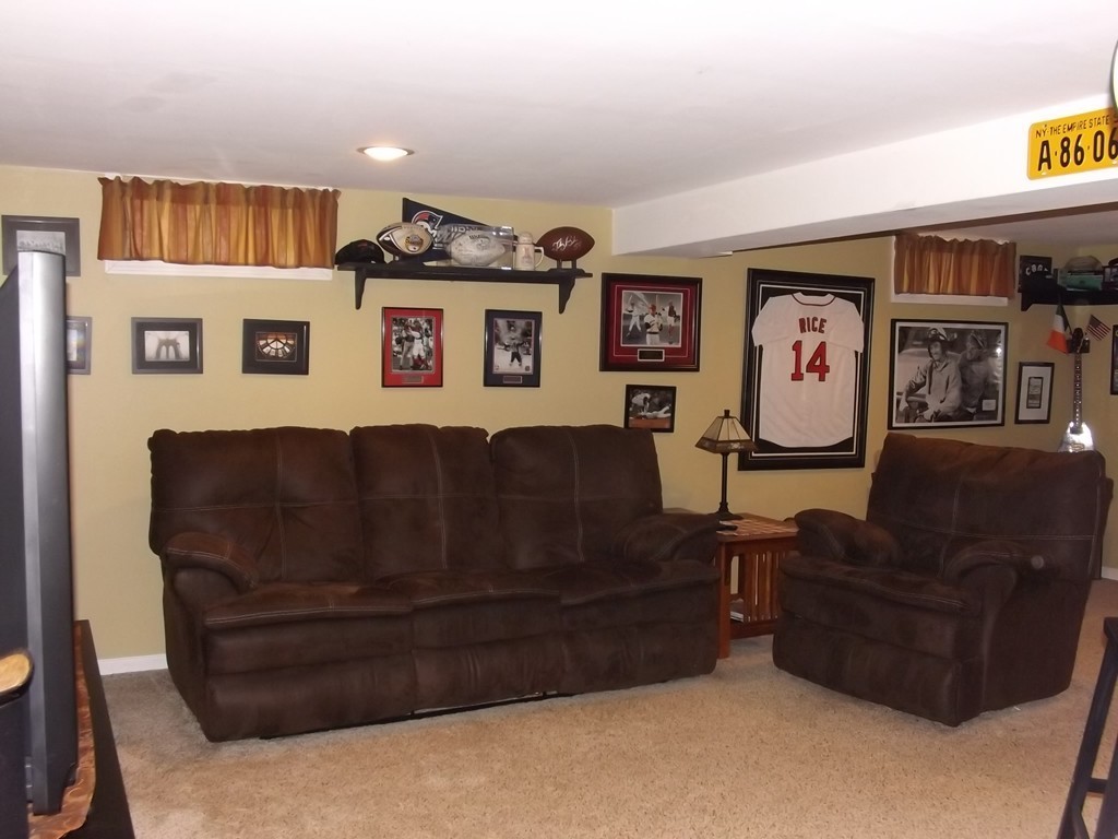 39 Bear Hill Road Cumberland, RI 02864 - Photo 14 of 18 Gallery Image 14