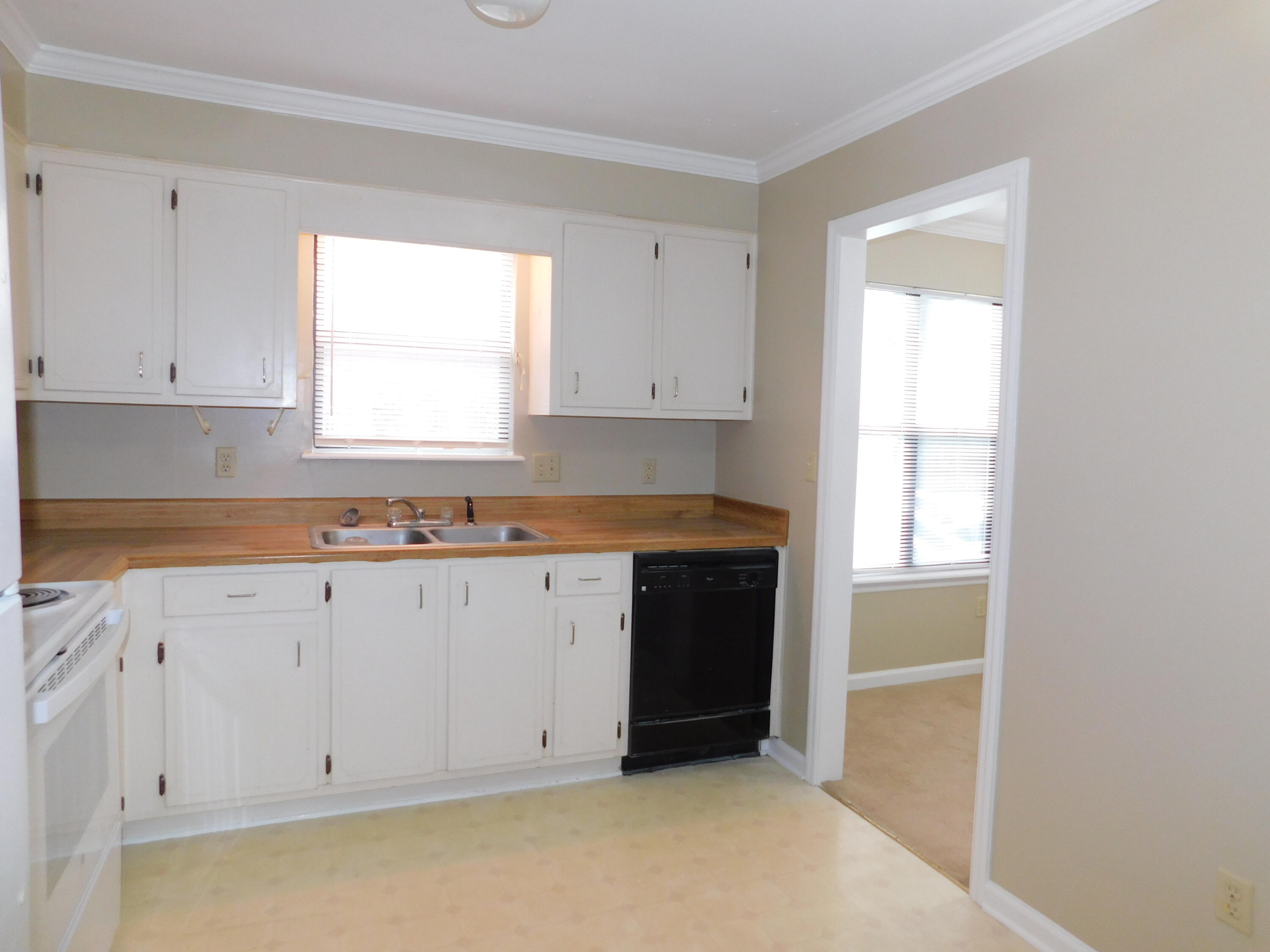 516 Cambridge Road Augusta, GA 30909 - Photo 6 of 8 DSCN0575