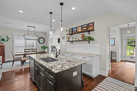 $625,000 | 1600 Bellevue Avenue, Richmond Heights, MO 63117