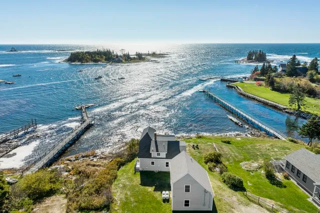 $2,250,000 | 22 Gray Road, Southport, ME 04576