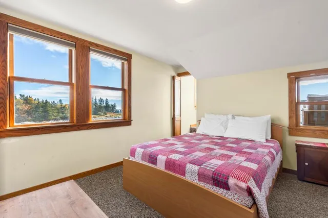 $2,250,000 | 22 Gray Road, Southport, ME 04576