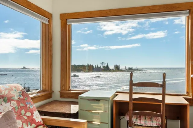 $2,250,000 | 22 Gray Road, Southport, ME 04576