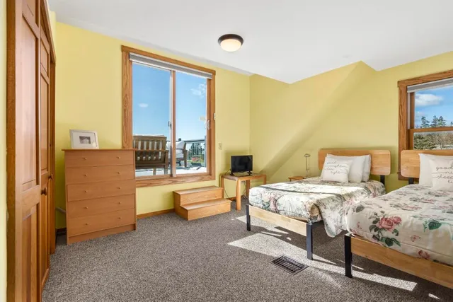 $2,250,000 | 22 Gray Road, Southport, ME 04576