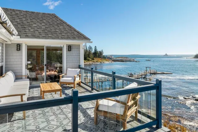 $2,250,000 | 22 Gray Road, Southport, ME 04576