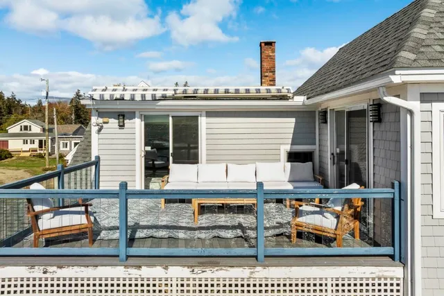 $2,250,000 | 22 Gray Road, Southport, ME 04576