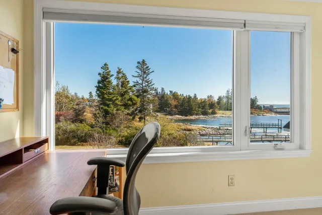 $2,250,000 | 22 Gray Road, Southport, ME 04576