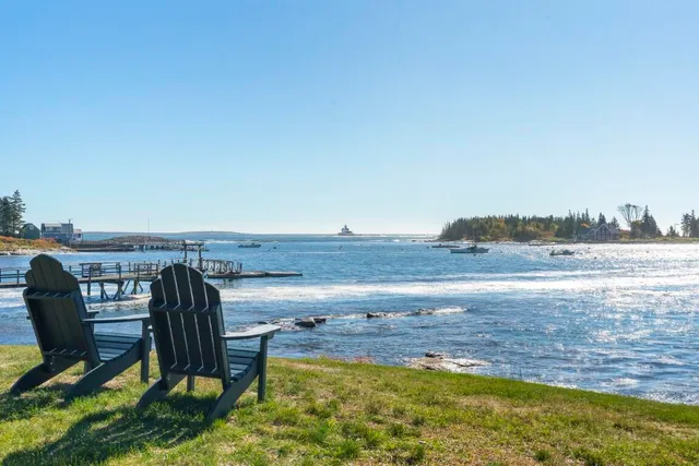 $2,250,000 | 22 Gray Road, Southport, ME 04576