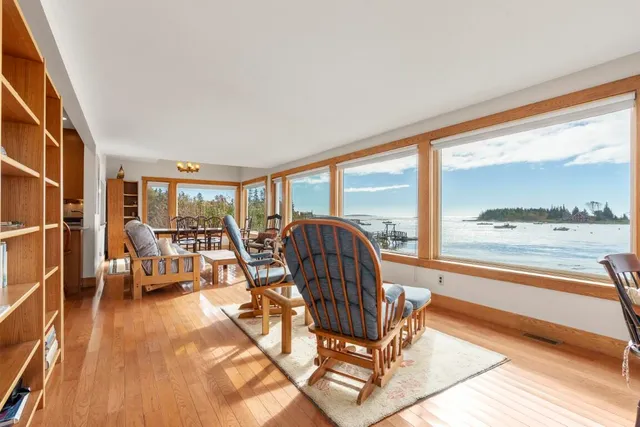 $2,250,000 | 22 Gray Road, Southport, ME 04576