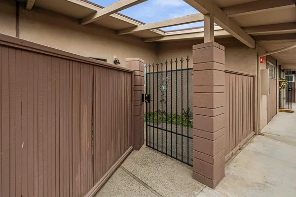 $199,900 | 805 Tully Road, Unit 5, Modesto, CA 95350